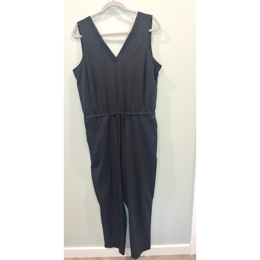 Toad&Co Sunkissed Liv Sleeveless Jumpsuit Black V Neck Button Back Size Large - Picture 2 of 8